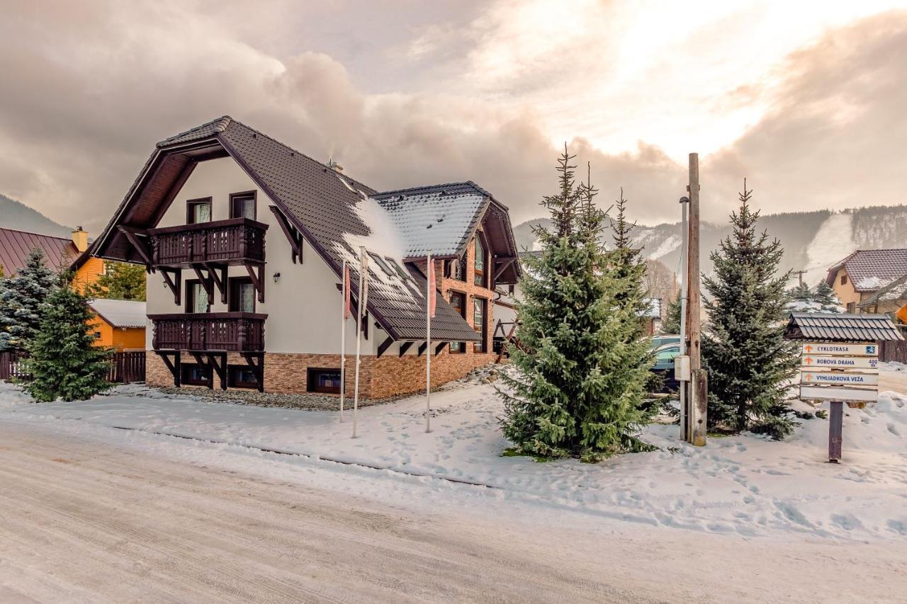 Apartmány Pod Chopkom Pavčina Lehota Exterior foto