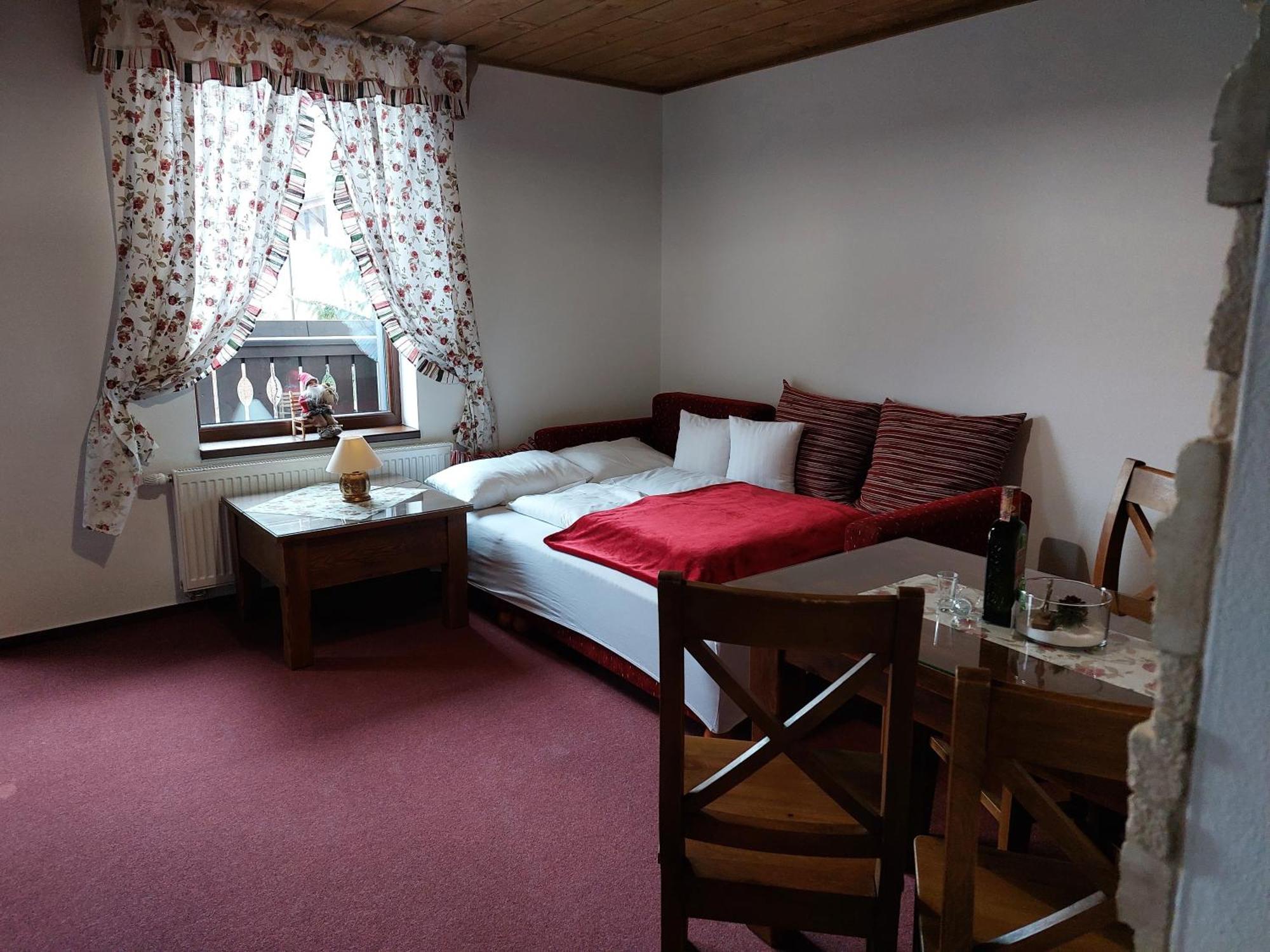 Apartmány Pod Chopkom Pavčina Lehota Exterior foto
