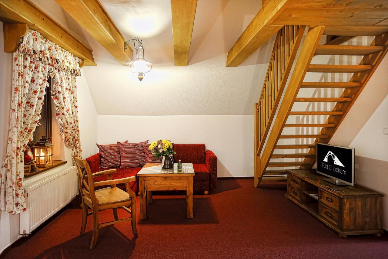 Apartmány Pod Chopkom Pavčina Lehota Exterior foto