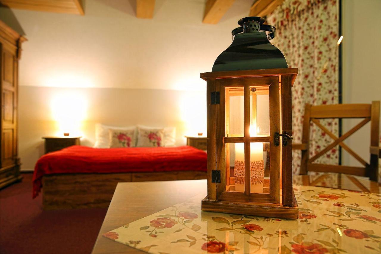Apartmány Pod Chopkom Pavčina Lehota Exterior foto