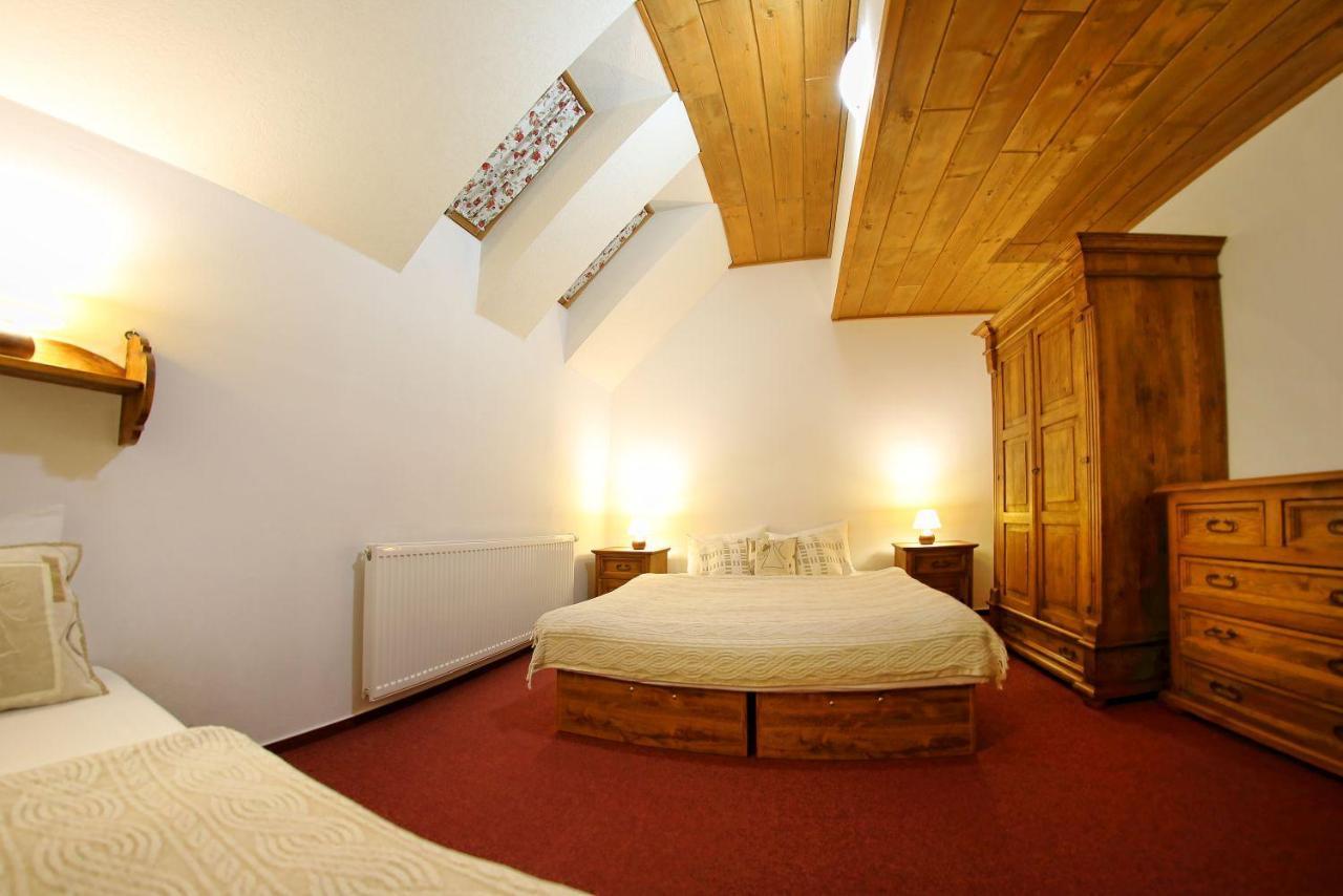 Apartmány Pod Chopkom Pavčina Lehota Exterior foto